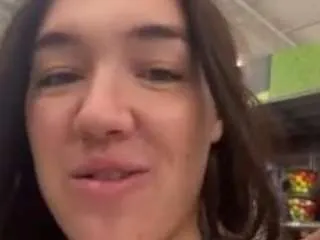 jadebay — Shorts off plus twerk! [300 tokens remaining]