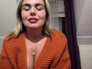 jennysecret on CamSoda 