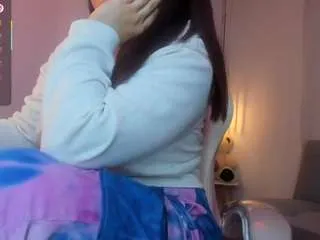 jhiinny-brownn on CamSoda