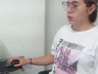 Offline kate-and-jenna on CamSoda