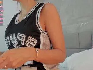 kikievega on CamSoda