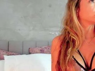 kikievega on CamSoda