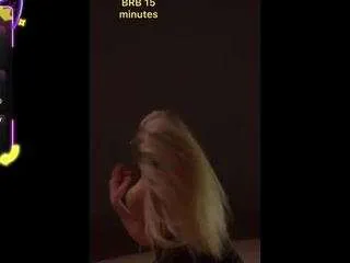 Freechat kristelshow on CamSoda