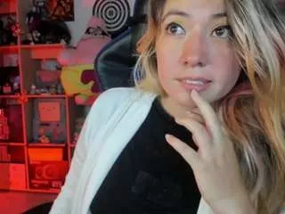 kristen1994 on CamSoda