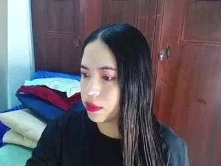 Freechat laura-vega on CamSoda