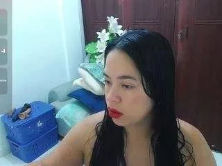 Freechat laura-vega on CamSoda