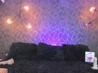 leigh-angels1 on CamSoda