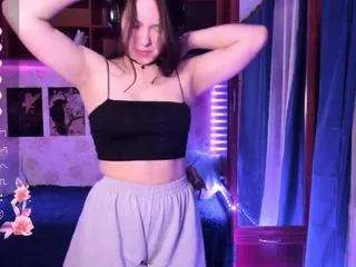 lucilamannan — put that top off [20 tokens remaining]