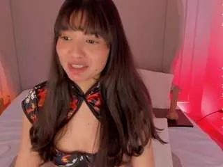 Freechat luisah-at-home on CamSoda