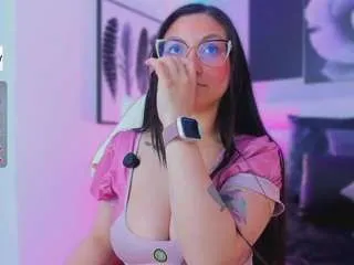 luucyjoness on CamSoda 