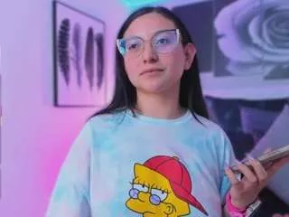 luucyjoness on CamSoda 