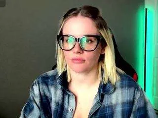 maaad-maxxx — Share cam on! Squirt show @ goal! [Multi Goal]