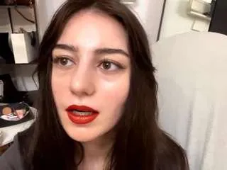 Offline madelinetorres on CamSoda