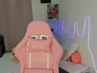 Freechat mariangel-3 on CamSoda