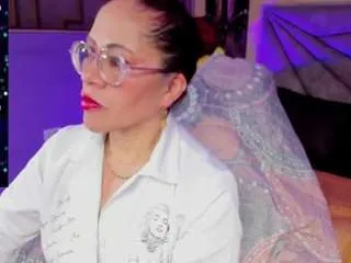 Offline mariapaulareal on CamSoda