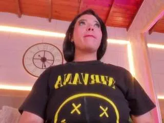 Offline melodyy-rose on CamSoda