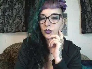 CamSoda missydee is Freechat missydee — Horny and needing to cum - who is going to lend me a helping hand ? #horny #squirter #bigtits #glasses #tattoos