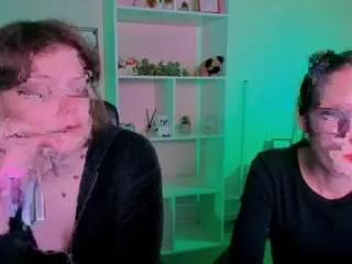 Freechat mona-cloud on CamSoda