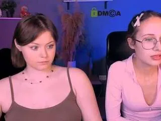 Freechat mona-cloud on CamSoda