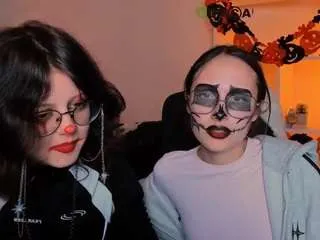 Freechat mona-cloud on CamSoda