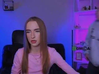 mona-cloud — show boobs [300 tokens remaining]