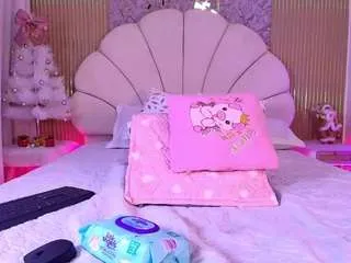 natasha-l on CamSoda