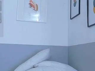 nia-evans — Do you like curvy girls?lush toy on at goal 9 dildo fuck!PROMO!!PREMIUM PRIVATE SHOW INCLUDES FREE CONTROL TOY//ASK FOR THE LINK AND DESTROY MUY PUSSY [34 tokens remaining]