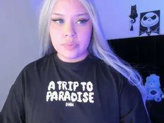 Offline nicoleozzy on CamSoda