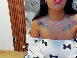 Freechat nikitaa20 on CamSoda