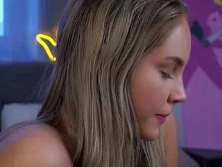 peacebunte on CamSoda