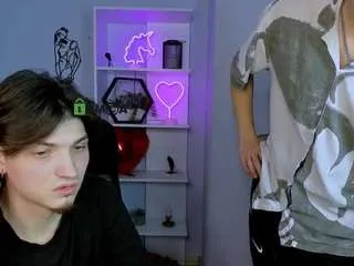 Offline pit-wetty on CamSoda