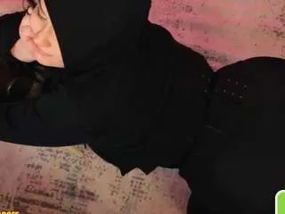 Offline pleasureyouu on CamSoda