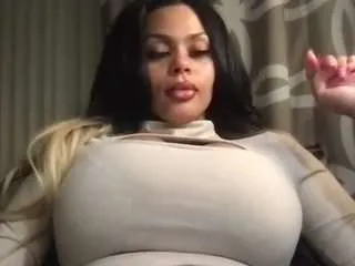 princess1tick on CamSoda