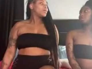 Offline promiselux on CamSoda