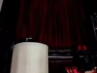 Freechat puffyllove on CamSoda