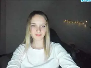 Offline rousereedd on CamSoda