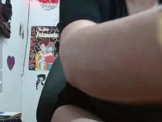 Offline saray-extrovert on CamSoda