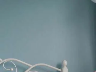 sensual-goddesss on CamSoda