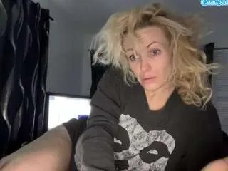 Offline shaqueefa on CamSoda