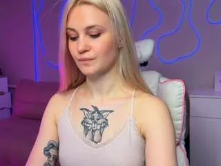 Offline sofiakenwood on CamSoda