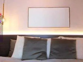 solavelar — I'm hot and ready to play // Control me for 93 tips // surprise me from the menu @81 Goal Ride your cock [32 tokens remaining]