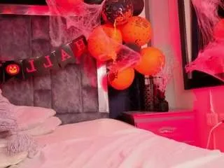 Offline stellahoorny on CamSoda