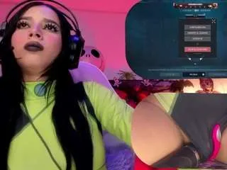 sweetiecloe on CamSoda 