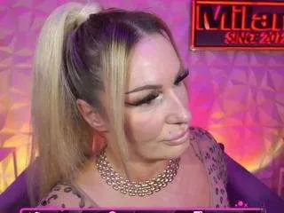 Freechat tamaramilano on CamSoda