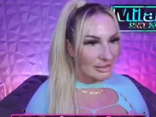 Freechat tamaramilano on CamSoda