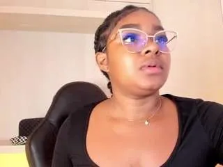 Offline tamarazaki on CamSoda