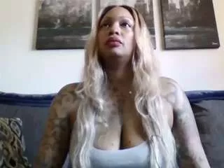 Freechat tammygold on CamSoda