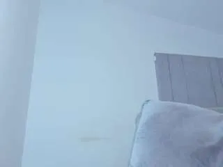 Freechat tamy-leen on CamSoda