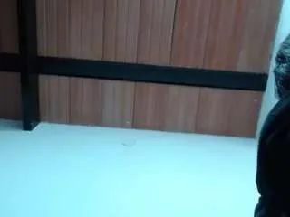 tatissass — show nipples [37 tokens remaining]