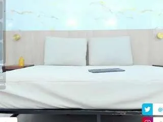 Offline valirya-devote on CamSoda